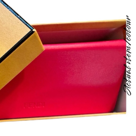 Sunglass case and box- Fendi - Picture 4 of 9
